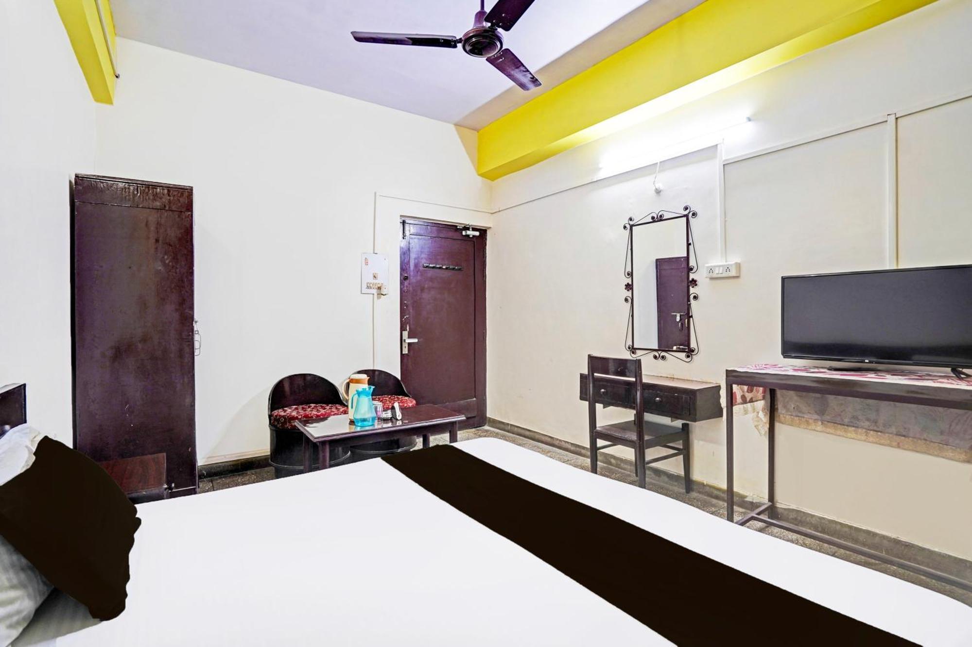 Hotel O Raj Mahal Kanpur Exterior photo