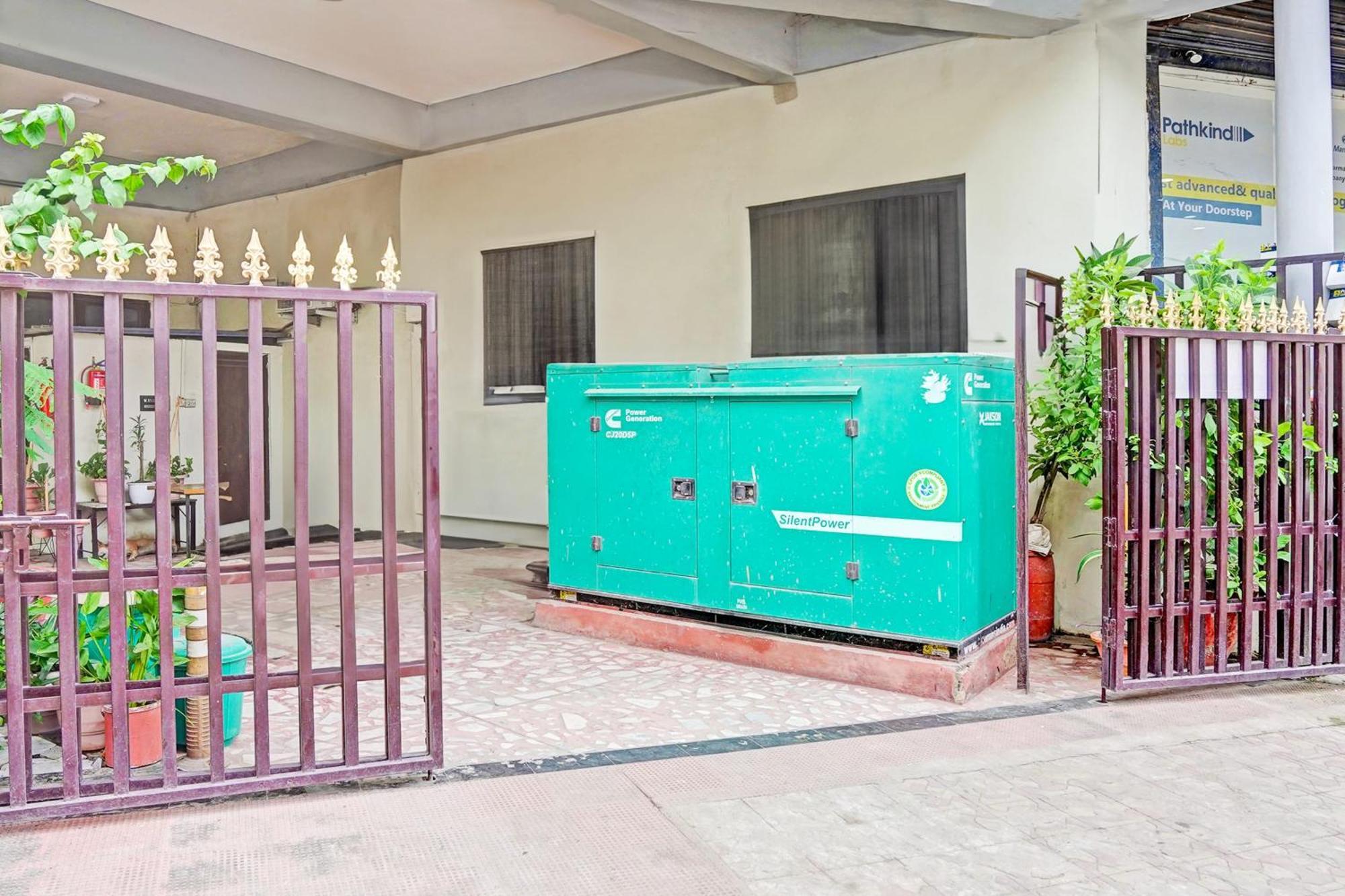 Hotel O Raj Mahal Kanpur Exterior photo