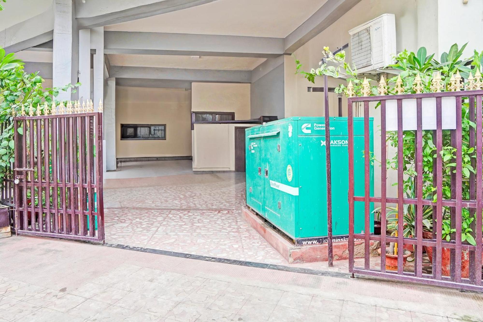 Hotel O Raj Mahal Kanpur Exterior photo